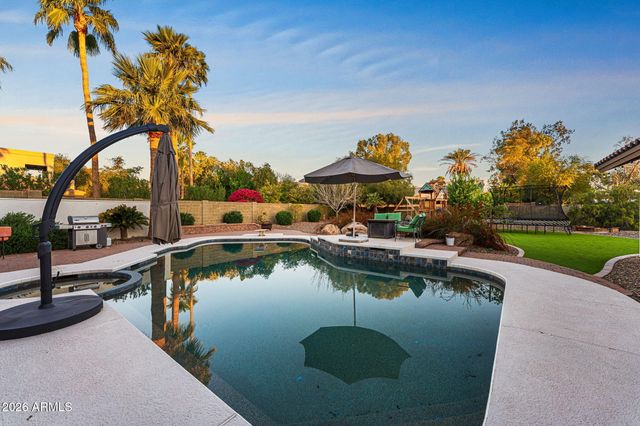 3904 E AHWATUKEE Drive, Phoenix, AZ 85044