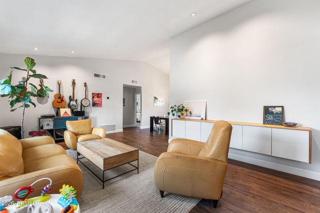 3904 E AHWATUKEE Drive, Phoenix, AZ 85044