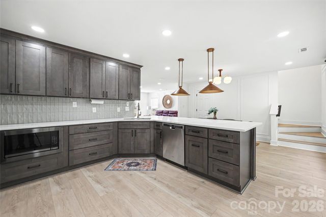 1213 Allegiance Drive, Charlotte, NC 28217