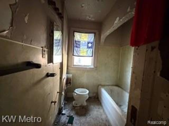 3331 Kendall Street, Detroit, MI 48238
