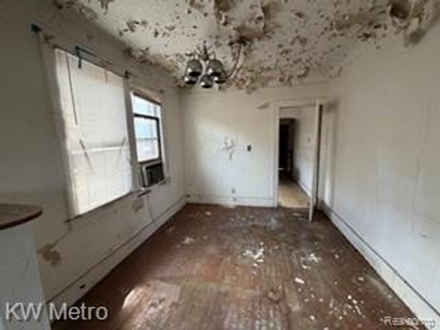 3331 Kendall Street, Detroit, MI 48238