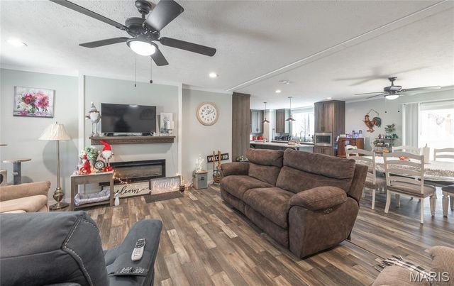 37803 State Highway HH, Patton, MO 63662