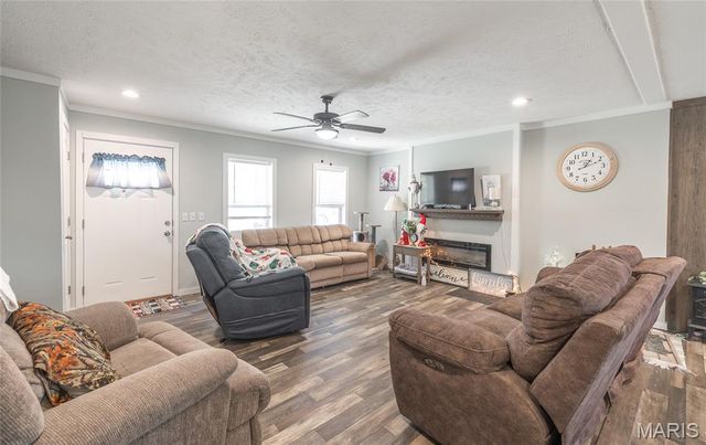 37803 State Highway HH, Patton, MO 63662