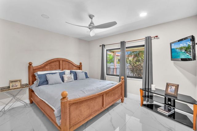 11490 W Biscayne Canal Road, Miami, FL 33161