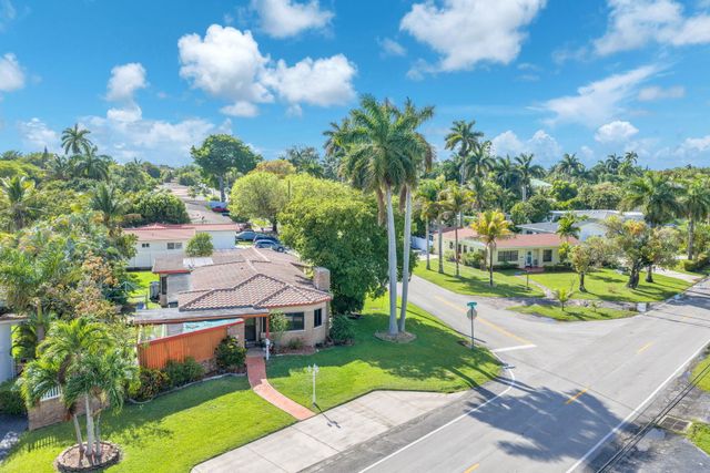 11490 W Biscayne Canal Road, Miami, FL 33161