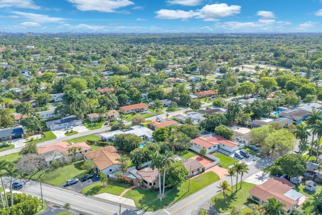 11490 W Biscayne Canal Road, Miami, FL 33161