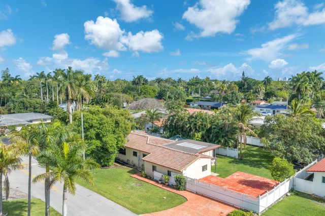 11490 W Biscayne Canal Road, Miami, FL 33161