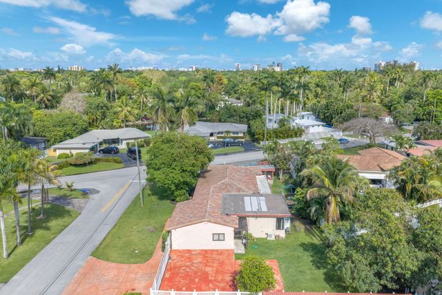 11490 W Biscayne Canal Road, Miami, FL 33161