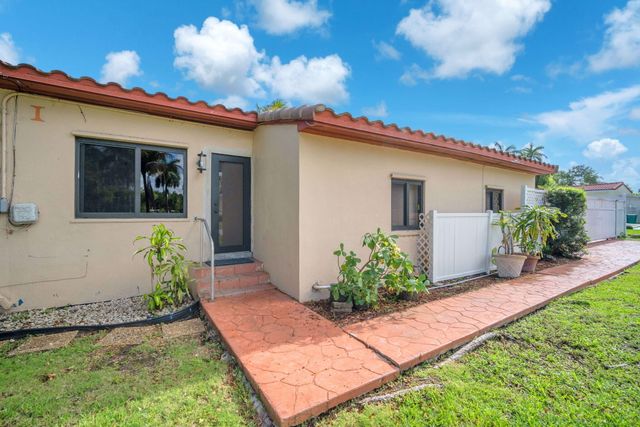 11490 W Biscayne Canal Road, Miami, FL 33161