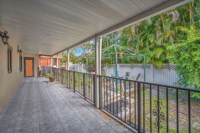 11490 W Biscayne Canal Road, Miami, FL 33161
