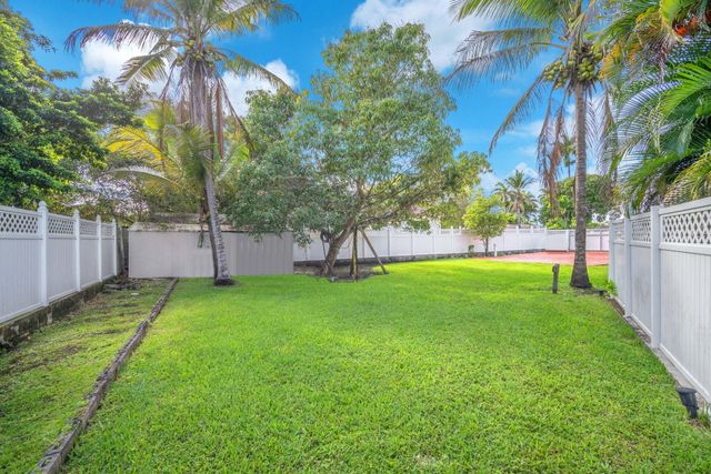 11490 W Biscayne Canal Road, Miami, FL 33161
