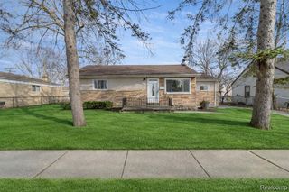 4417 Bedford Street, Dearborn Heights, MI 48125