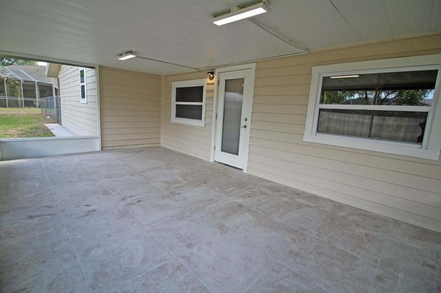 271 Naylor NE, Palm Bay, FL 32907