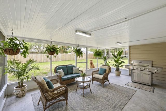 271 Naylor NE, Palm Bay, FL 32907