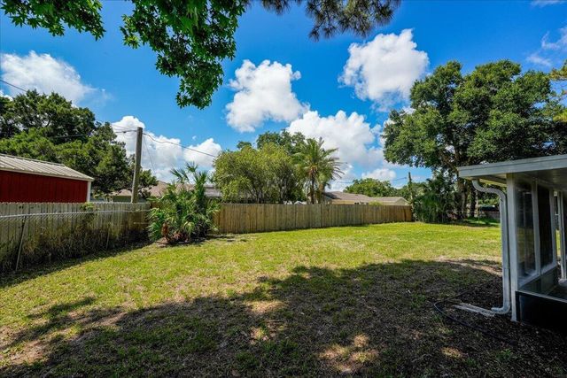 271 Naylor NE, Palm Bay, FL 32907