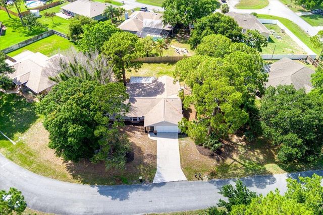 271 Naylor NE, Palm Bay, FL 32907