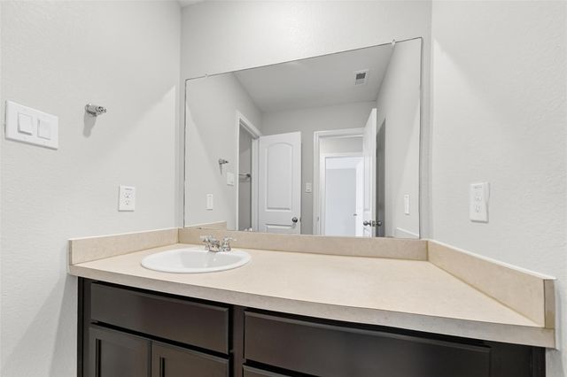 13031 Silverglen Run Trail, Houston, TX 77014