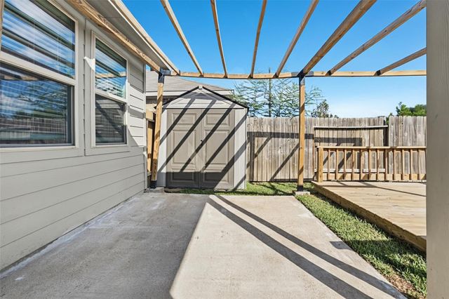 13031 Silverglen Run Trail, Houston, TX 77014