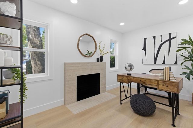 580 Green Manor Court, Palo Alto, CA 94301