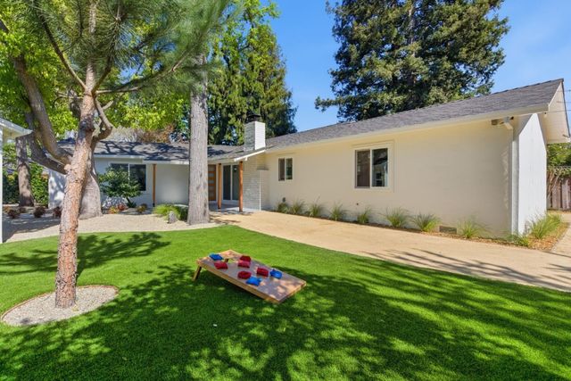 580 Green Manor Court, Palo Alto, CA 94301