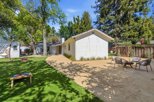 580 Green Manor Court, Palo Alto, CA 94301