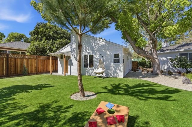 580 Green Manor Court, Palo Alto, CA 94301