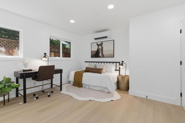 580 Green Manor Court, Palo Alto, CA 94301