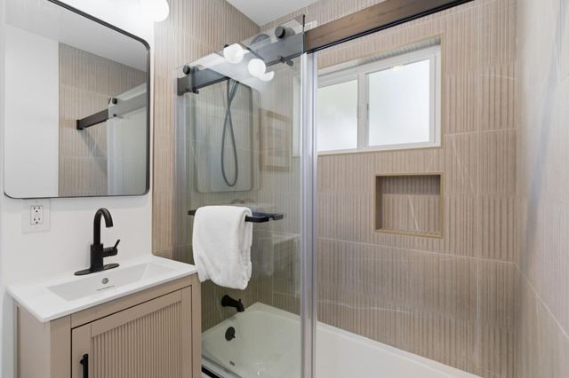 580 Green Manor Court, Palo Alto, CA 94301