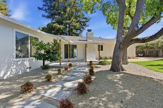 580 Green Manor Court, Palo Alto, CA 94301