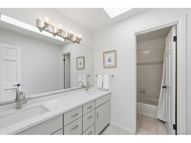 6929 S Chapparal Cir E, Centennial, CO 80016