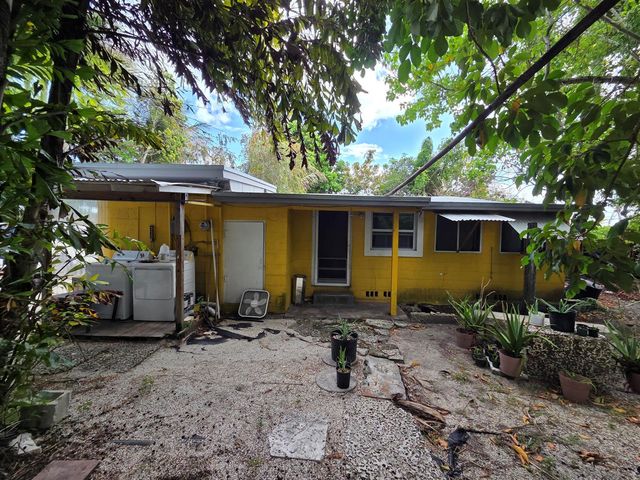 238 SW 1st Street, Florida City, FL 33034