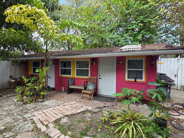 238 SW 1st Street, Florida City, FL 33034