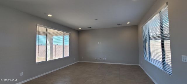 8068 S Sonoran Oak Drive, Tucson, AZ 85747