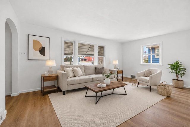 6726 W Silver Spring DRIVE, Milwaukee, WI 53218