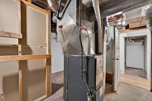 6726 W Silver Spring DRIVE, Milwaukee, WI 53218