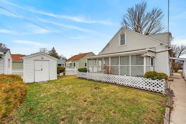 6726 W Silver Spring DRIVE, Milwaukee, WI 53218