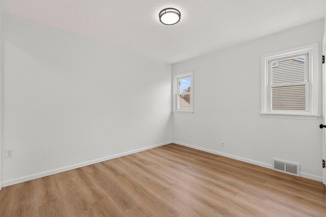 6726 W Silver Spring DRIVE, Milwaukee, WI 53218