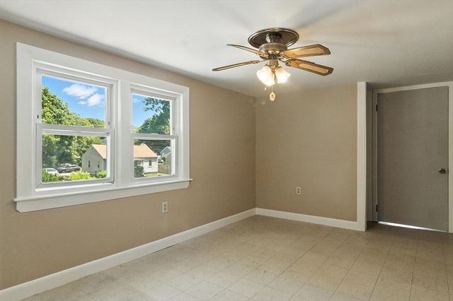 14 Doris Dr, Abington, MA 02351