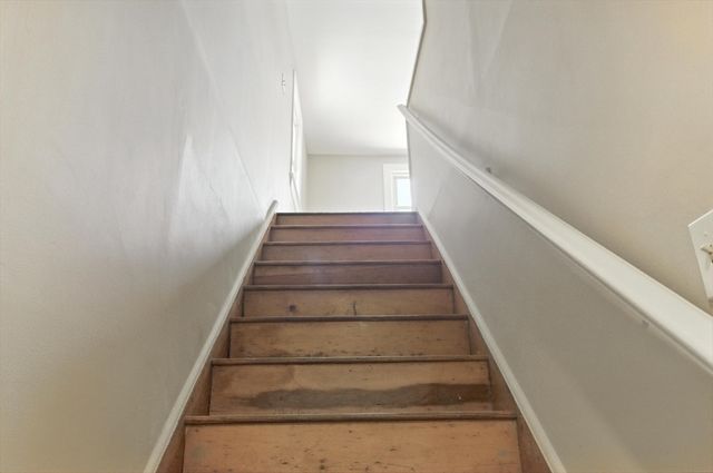 14 Doris Dr, Abington, MA 02351