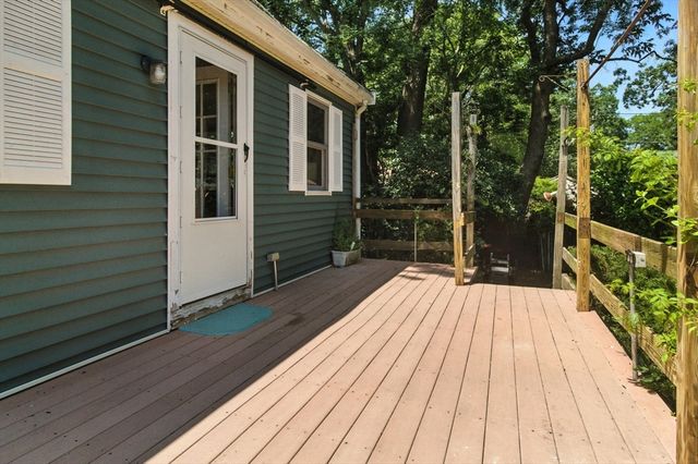 14 Doris Dr, Abington, MA 02351