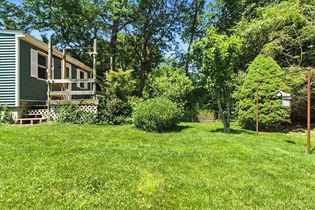 14 Doris Dr, Abington, MA 02351