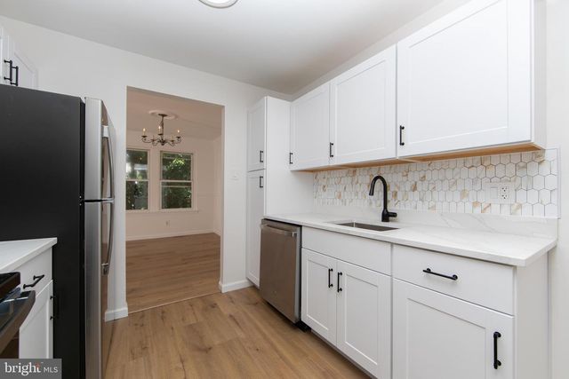 502 MAGNOLIA CT, Marlton, NJ 08053