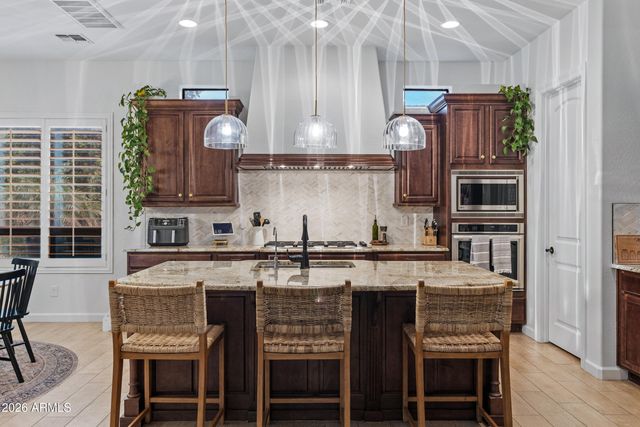 2448 E AMBER Court, Gilbert, AZ 85296