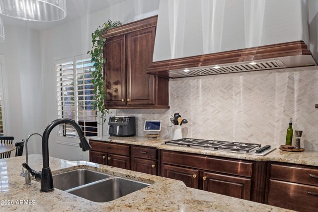 2448 E AMBER Court, Gilbert, AZ 85296