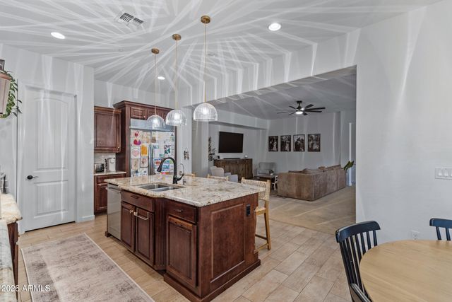 2448 E AMBER Court, Gilbert, AZ 85296