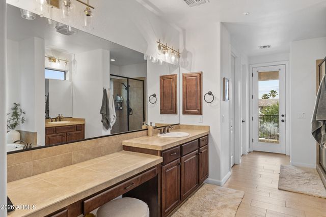 2448 E AMBER Court, Gilbert, AZ 85296