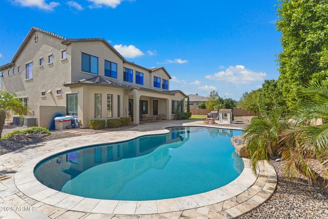 2448 E AMBER Court, Gilbert, AZ 85296
