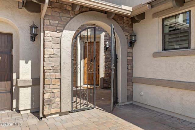 2448 E AMBER Court, Gilbert, AZ 85296