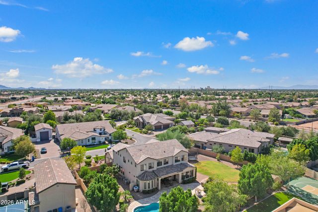 2448 E AMBER Court, Gilbert, AZ 85296