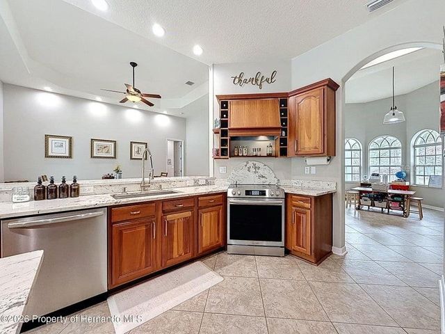 12124 SQUEEZE AVENUE, Brooksville, FL 34614